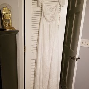 White lace xxl maternity gown
